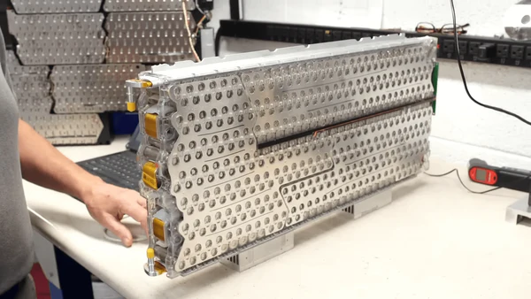 Why Tesla Battery Replacement Is So Expensive - image 101